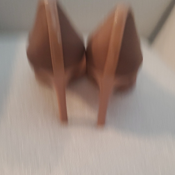Zara Women's Tan Heels - Picture 7 of 8